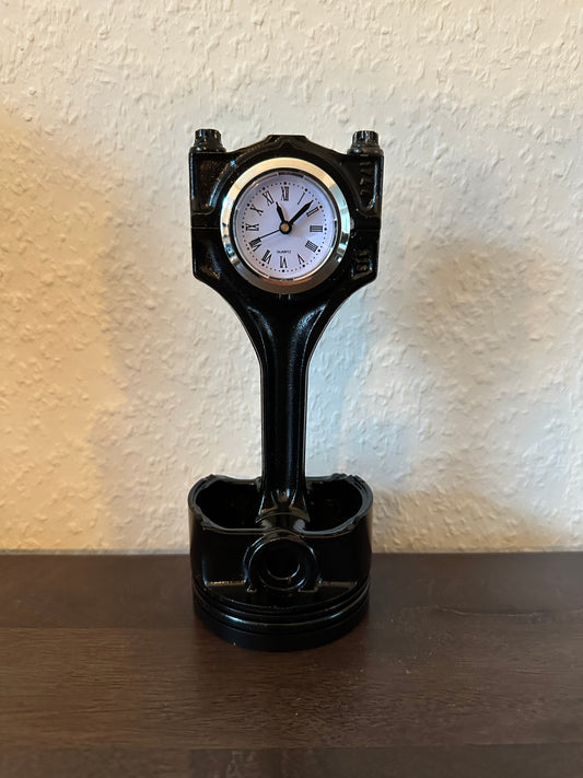 Design Uhr BMW Kolben und Pleuel